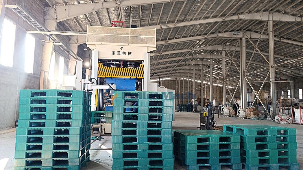 plastic-pallet-making-machine